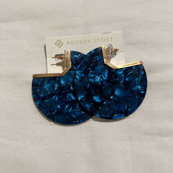 Kendra Scott Jewelry - Kendra Scott Earring Kai Hoop